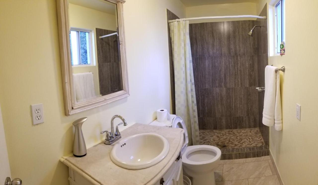 De Alamo Hostel 罗萨里托 外观 照片